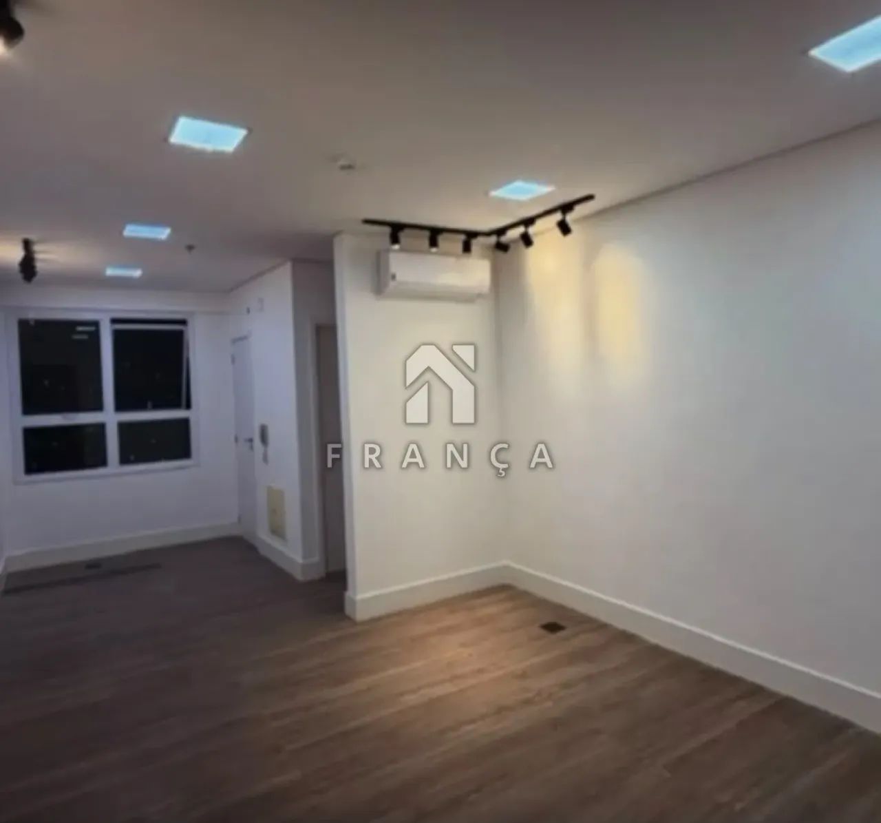 SALA COMERCIAL PARA LOCAÇÃO - BOULEVARD JACAREÍ - Foto 2