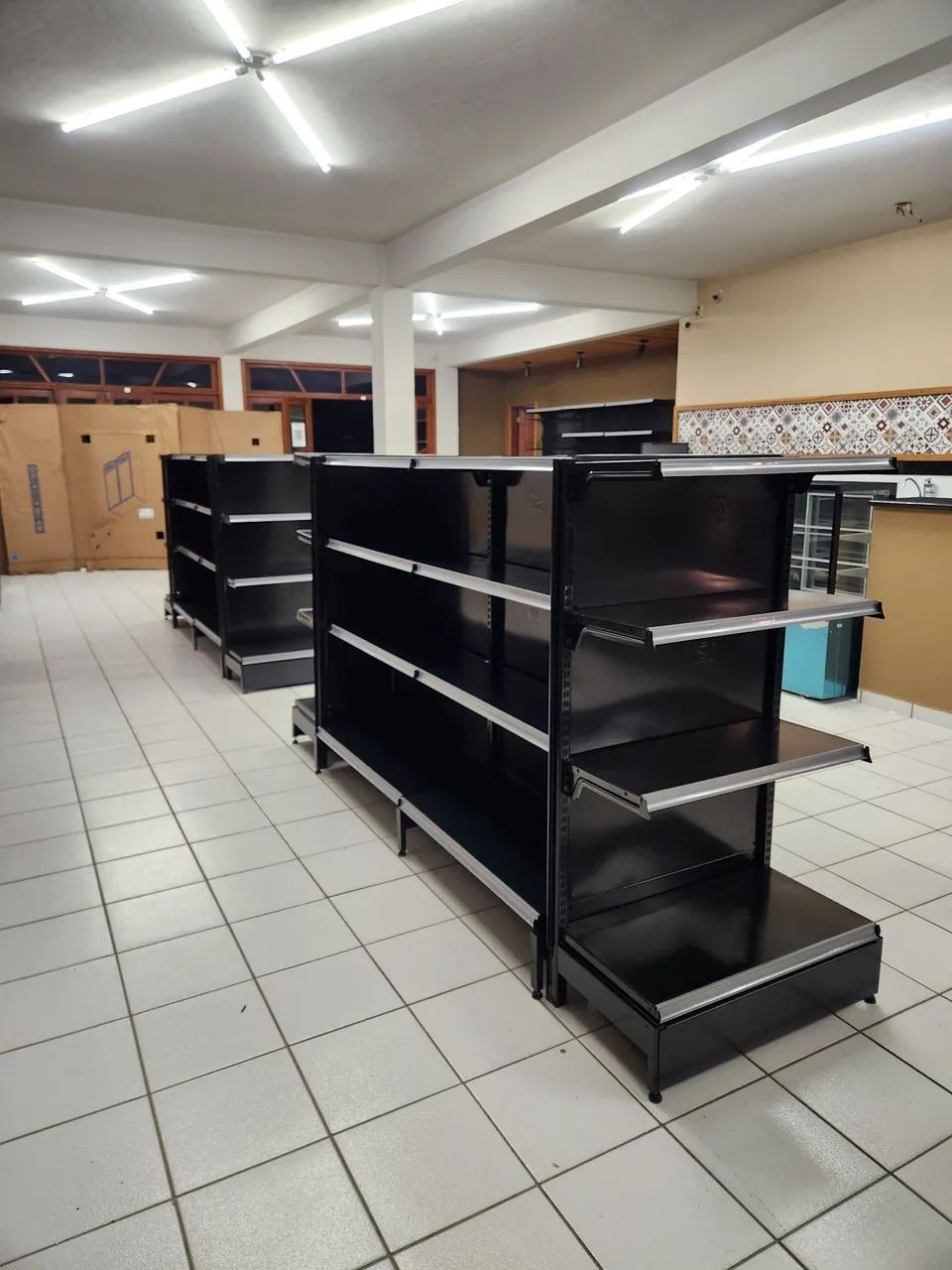 Gôndolas para supermercados - Foto 4