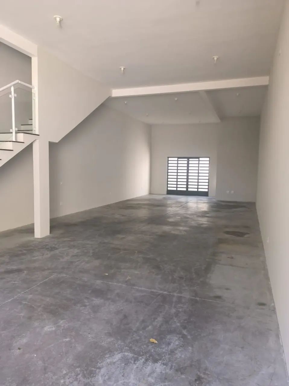 Galpão 250m² de contrução piso inferior e superior - Foto 3