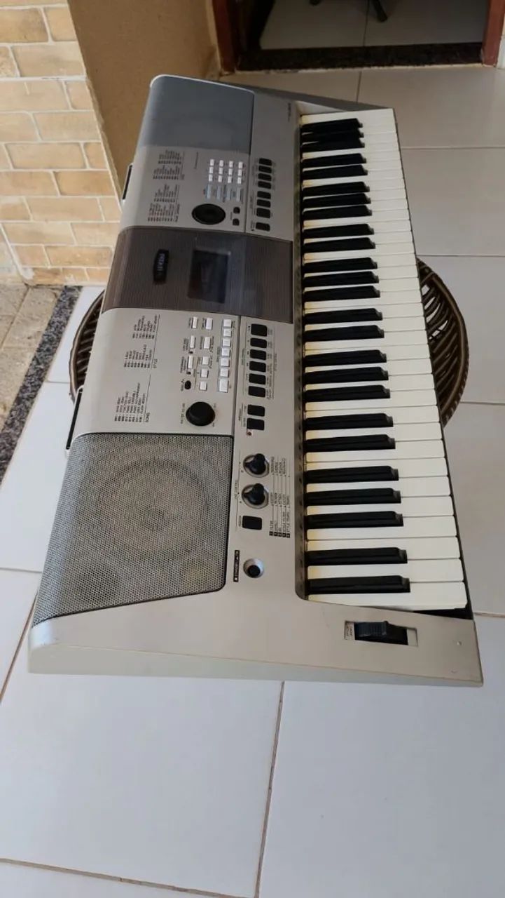 Teclado Yamaha Psr E413 - Foto 2