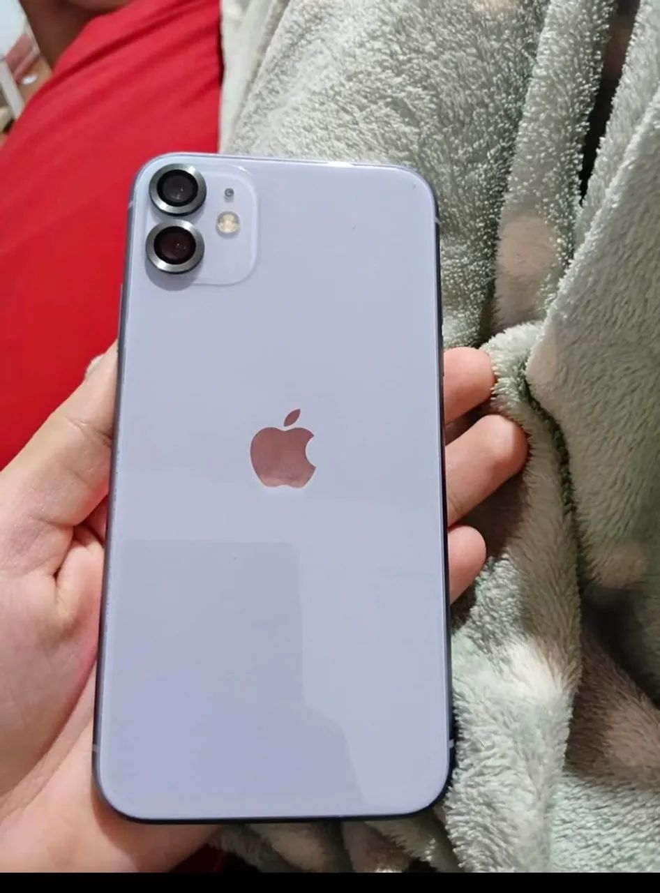 Vendo ou Troco iPhone 11 Branco top . - Foto 4