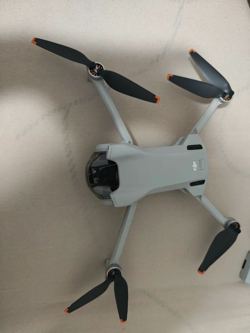 DJI Mini 3 + Combo - Foto 2