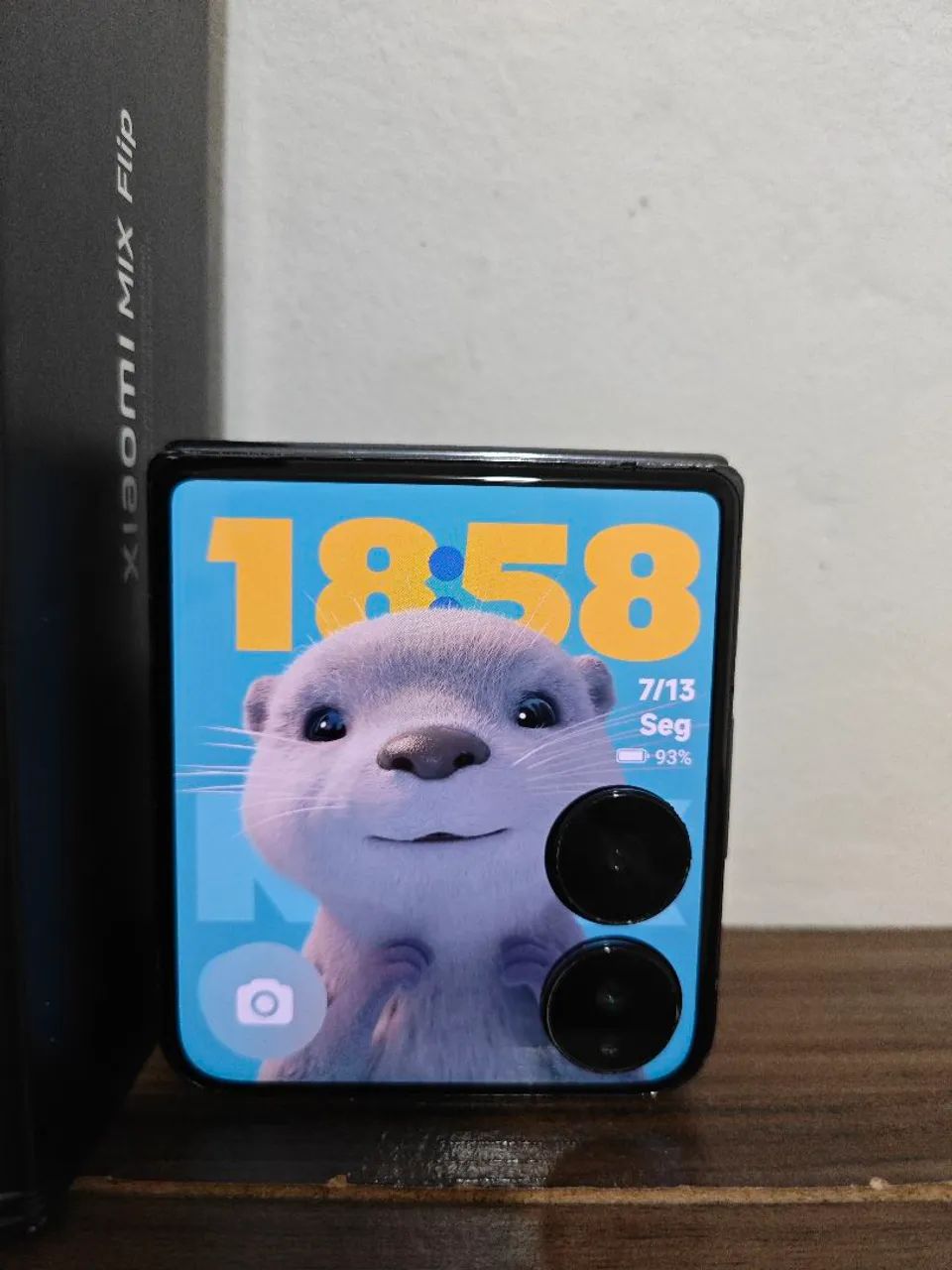 Xiaomi Mix Flip 
