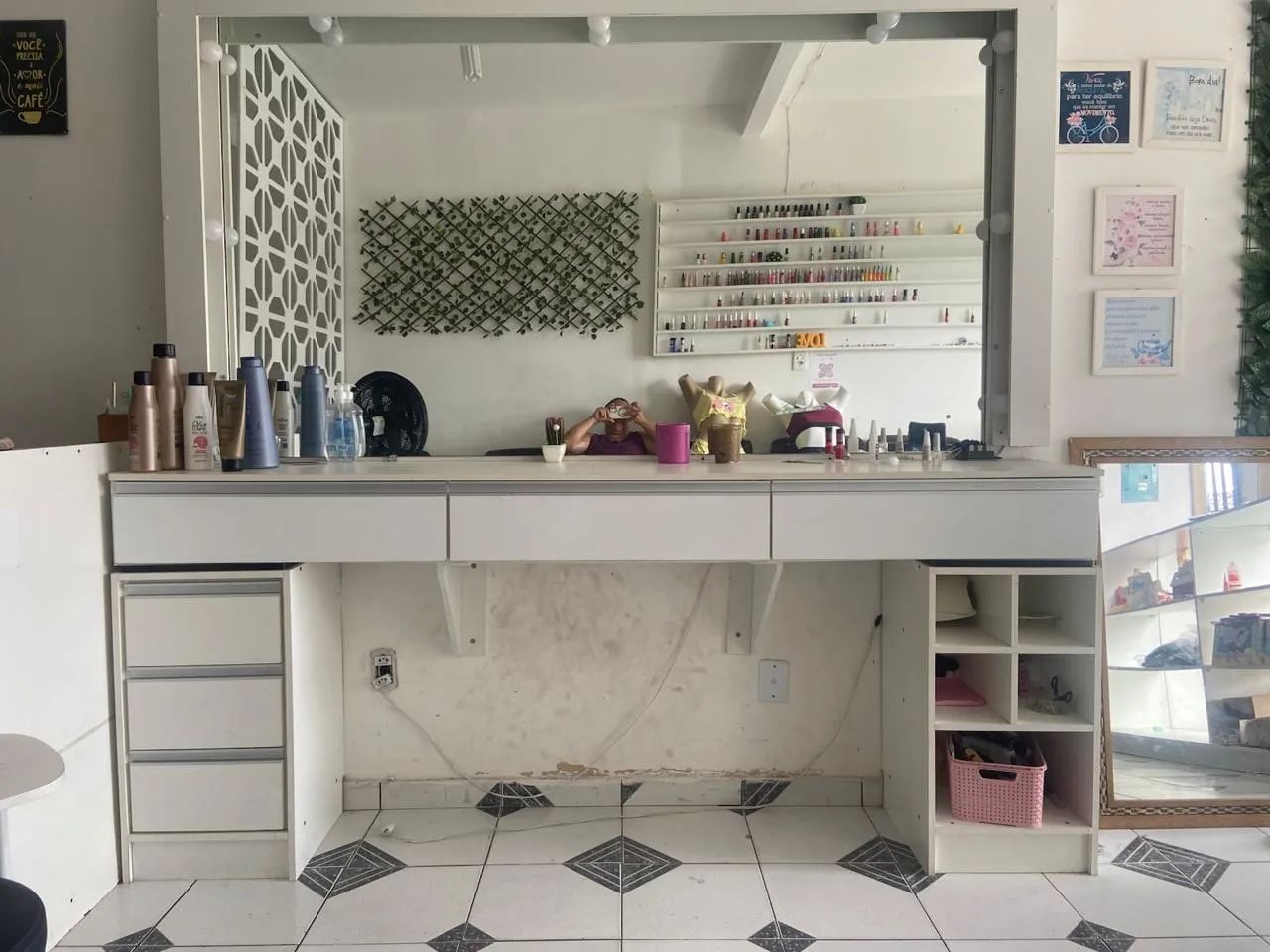 Vendo mobiliário para salão de beleza  - Foto 2