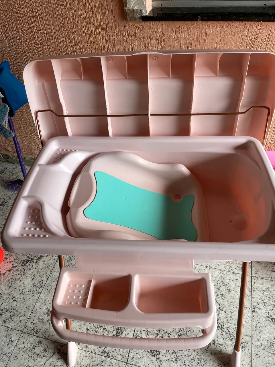 Banheira infantil super nova - usado pouquíssimas vezes - Foto 2