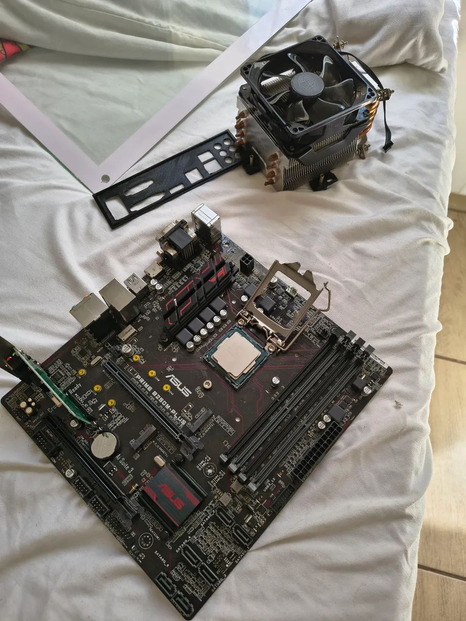 Kit Intel i7 7700K + Placa Mãe [B250M-PLUS]