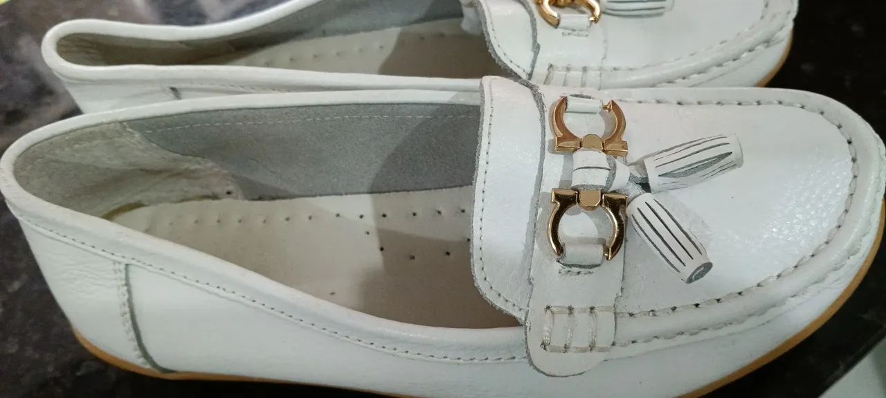 Sapatinho branco em couro 37 - Foto 2