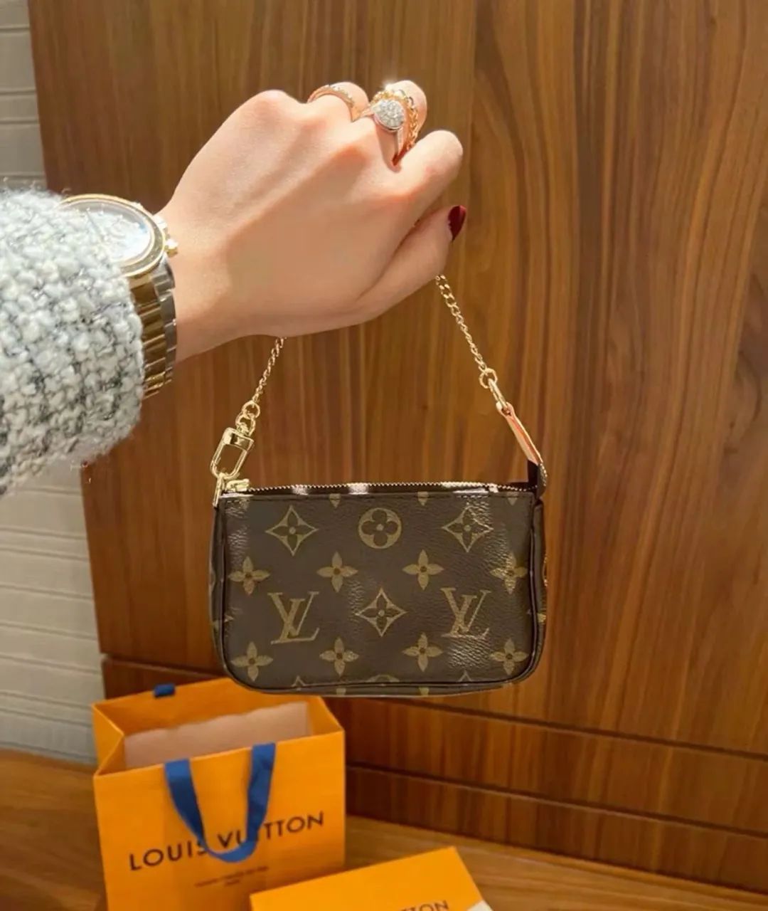 Bolsa Mini Pochette Louis Vuitton 