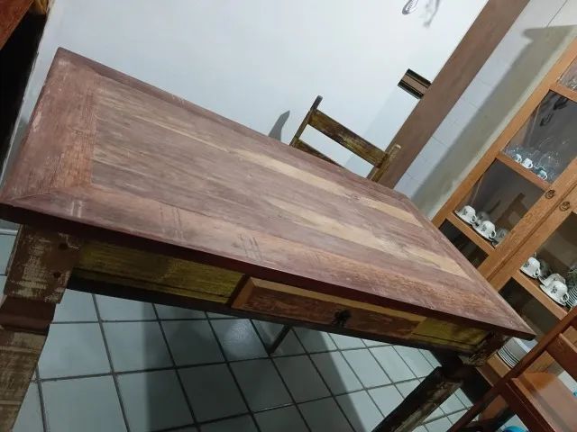 mesa com 4 cadeiras em madeira pura - Foto 5