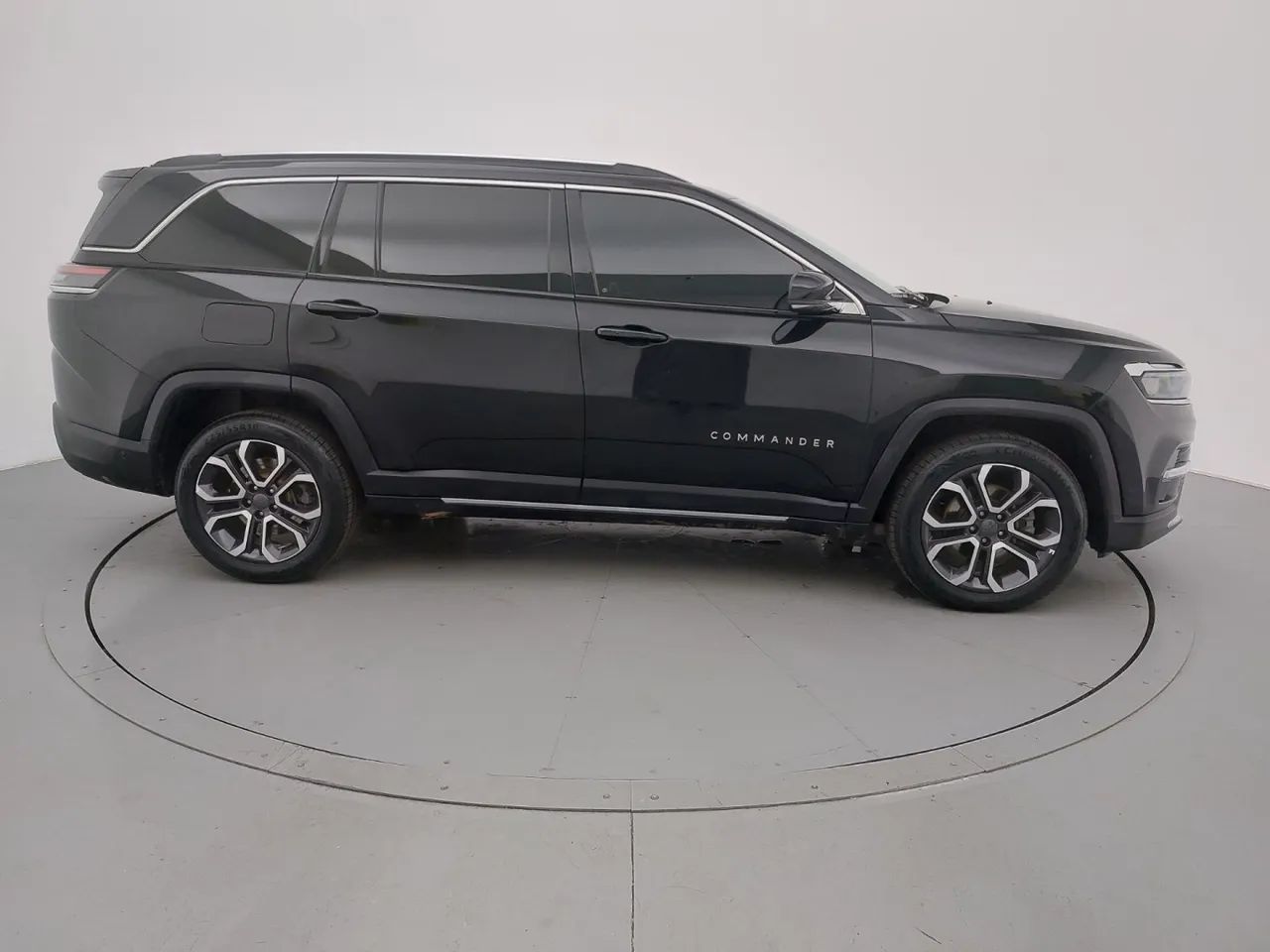 Jeep Commander Limited T270 1.3 TB Flex Aut., foto 6 de 18