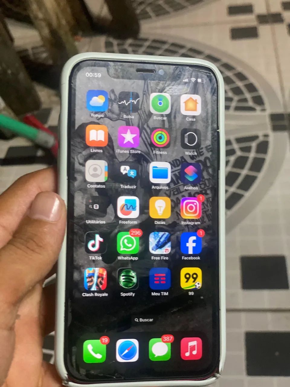Iphone xr todo original 78% de bateria - Foto 2
