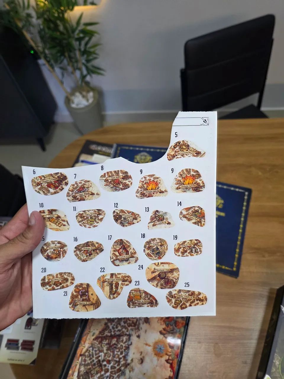 Gloonhaven: presas do leão  - Foto 2