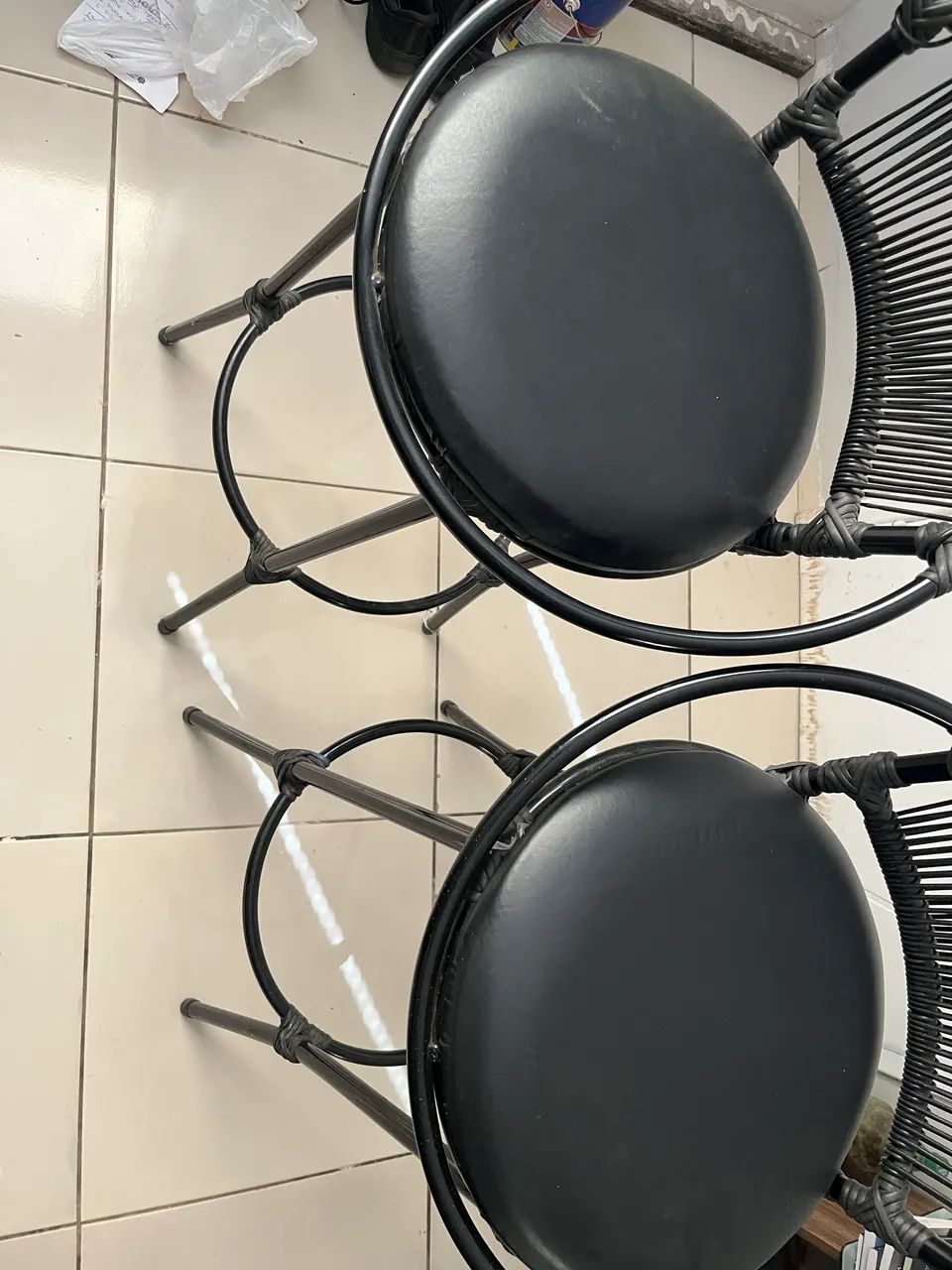 Vendo 2 banquetas  - Foto 3