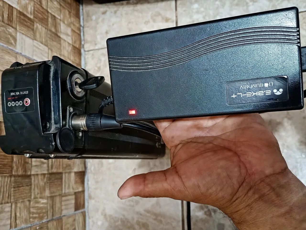 Bateria para bicicleta elétrica Lev plus  - Foto 3