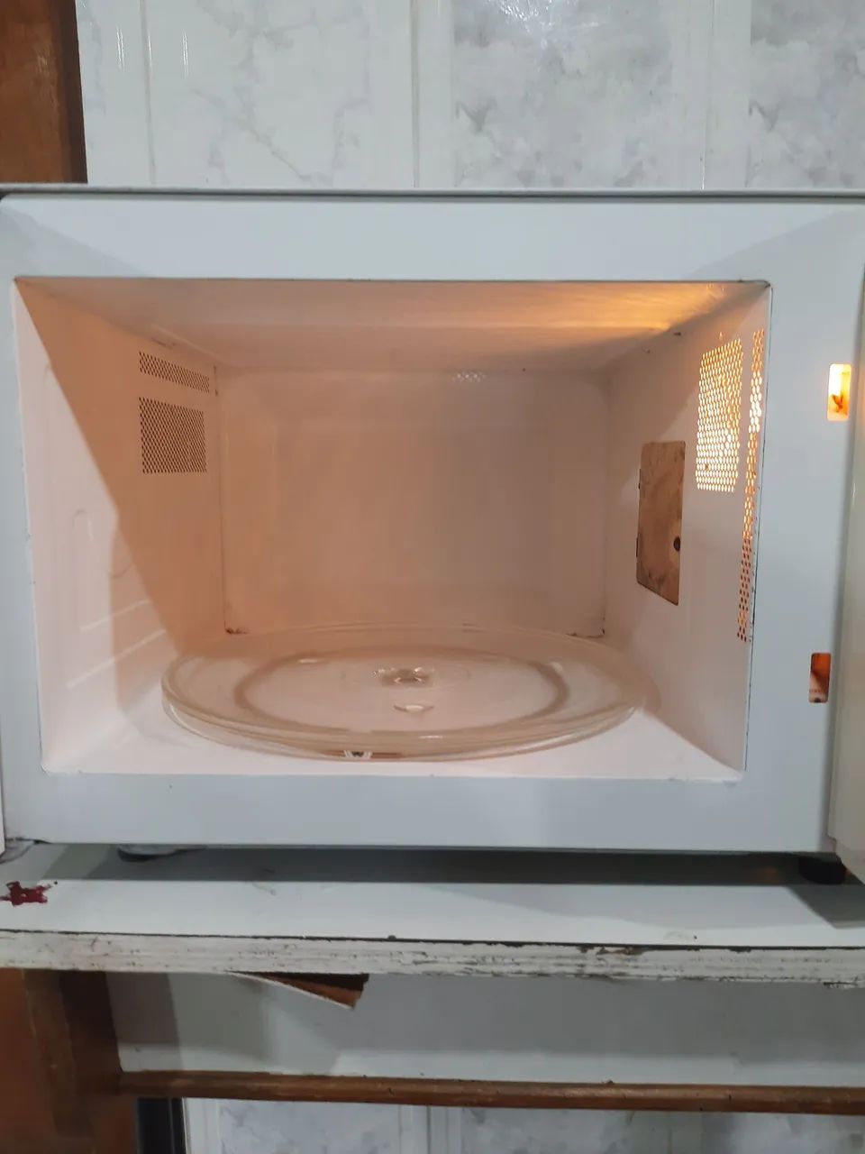 Micro-ondas Electrolux MEF41 31L 127v branco funciona tudo - ótimo estado, ACEITA CARTÃO  - Foto 3