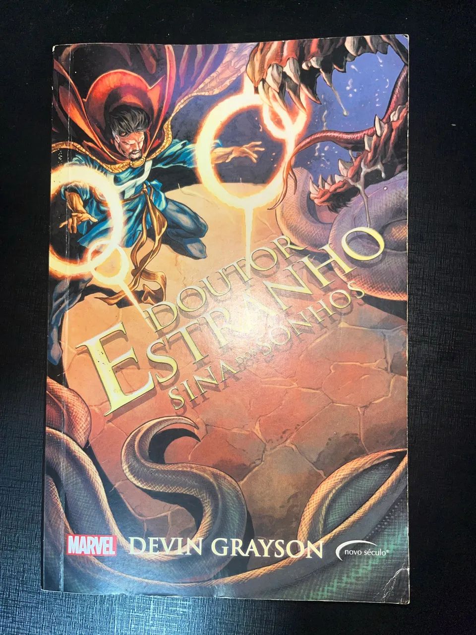 Livro ?Doutor Estranho sina dos sonhos?