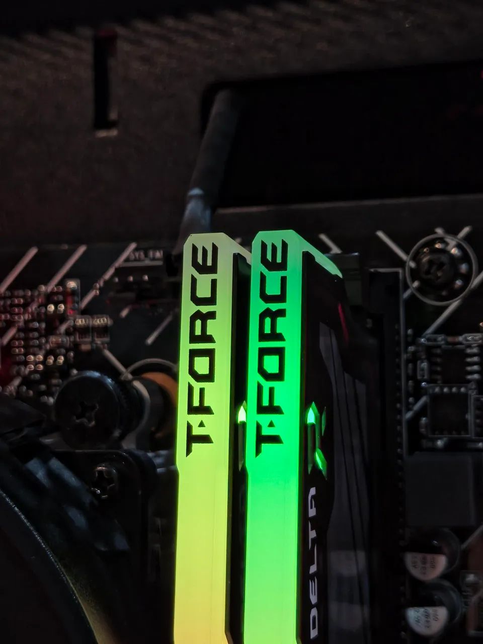 PC GAMER - RTX 4060TI + RYZEN 5 - Foto 4