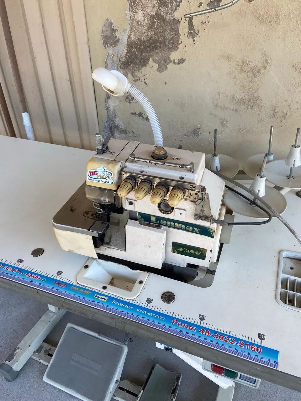 Overloque Industrial Lanmax LM-30HM-BK com mesa ? para retirada no local - Foto 2