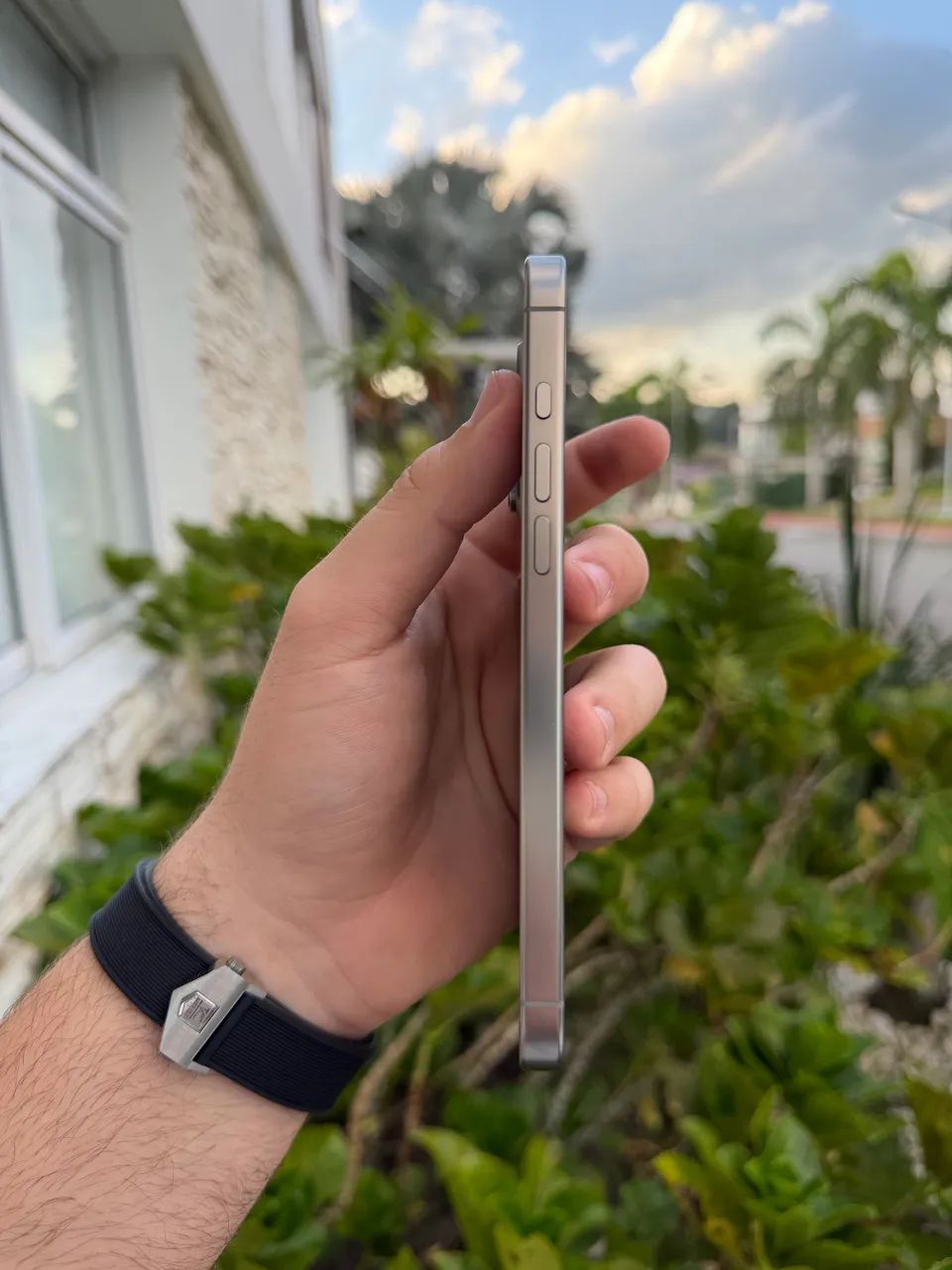 Iphone 16 pro max / natural / 256gb / impecável  - Foto 3