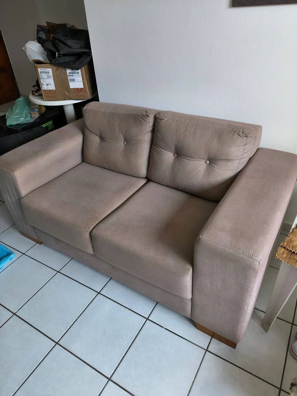 Vendo sofá de 2 lugares - Foto 2
