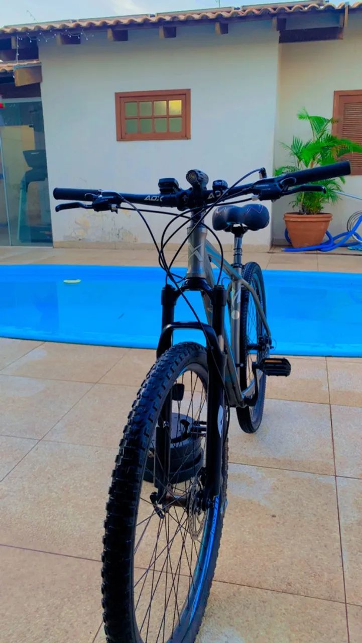 Bicicleta aro 29 - revisada em perfeito estado - Foto 2