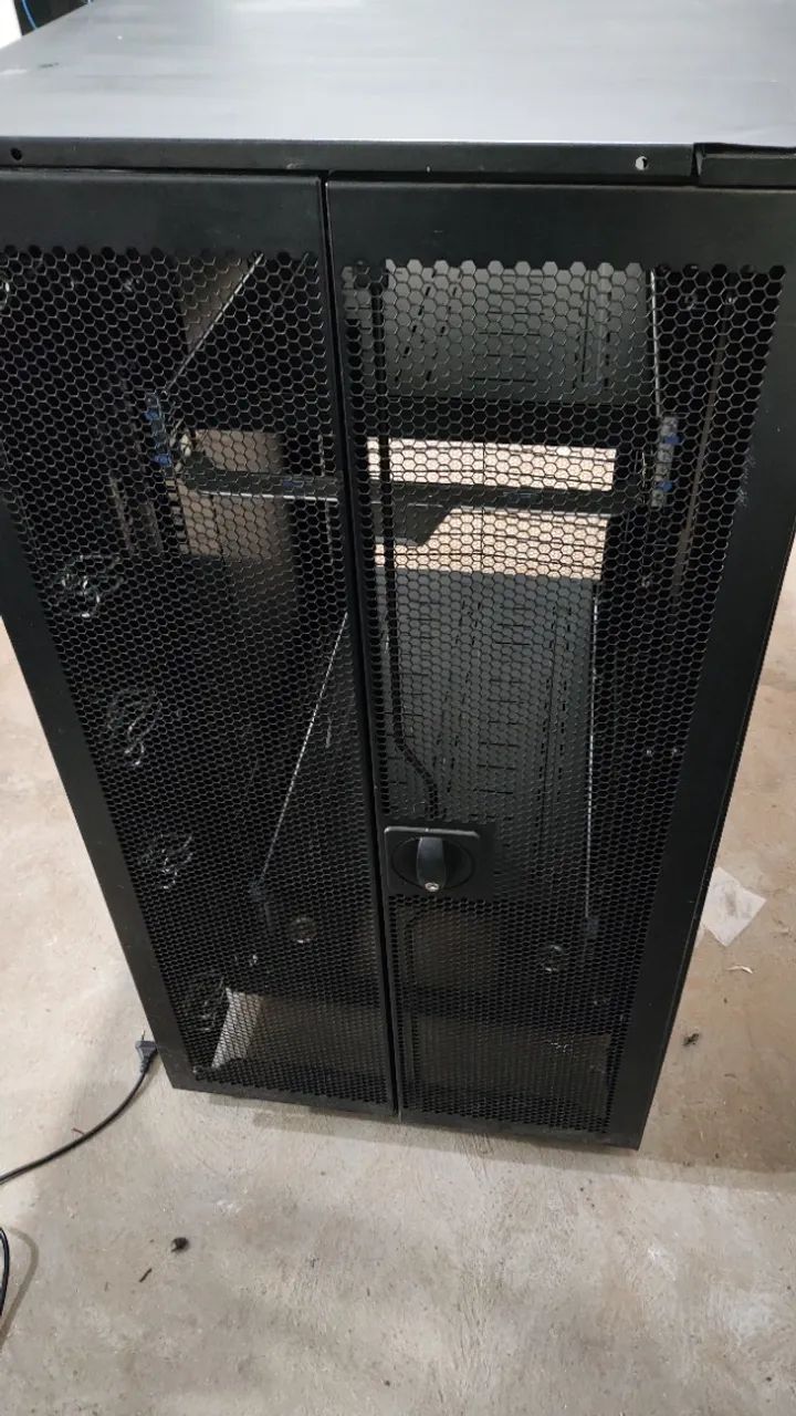 Rack Dell 24U 19 Polegadas com 2 Bandejas e Chave - Foto 5