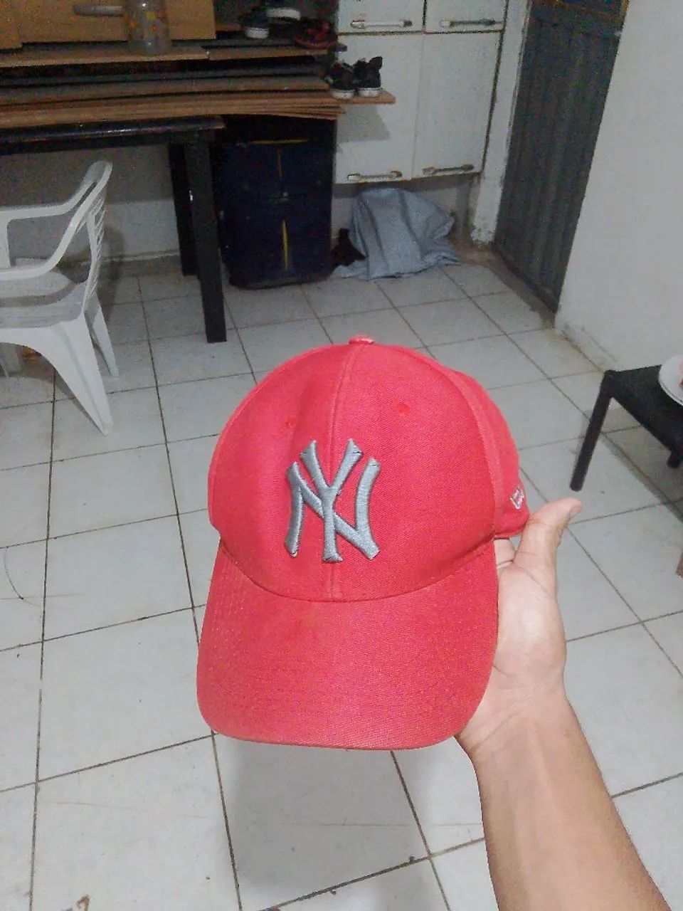 Boné vermelho NY original 