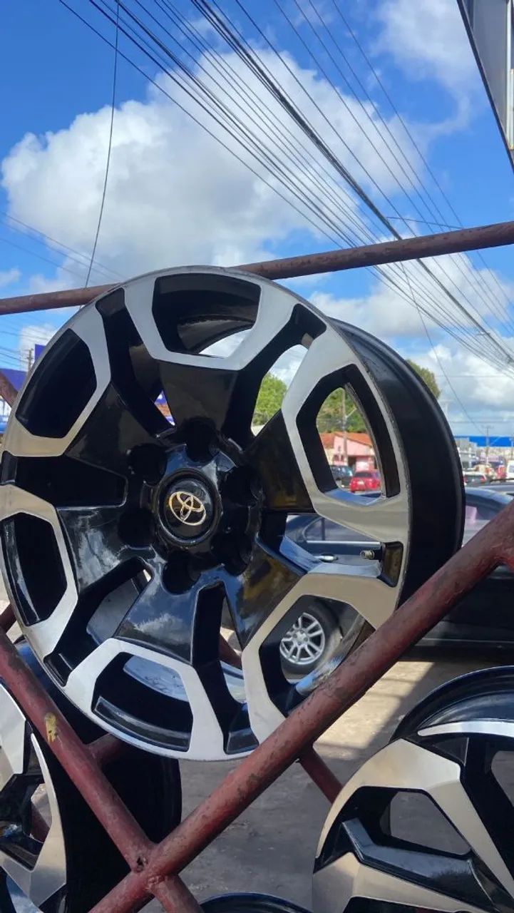 Roda Hilux aro 18 - Foto 2