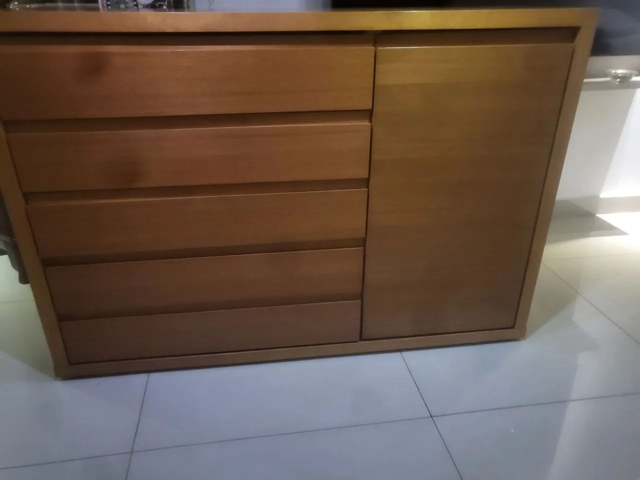 Cômoda em Madeira 