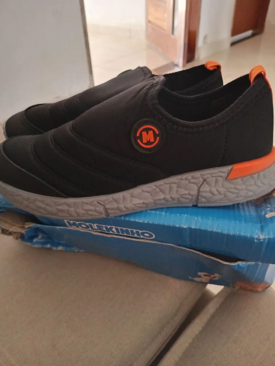 Tenis novo