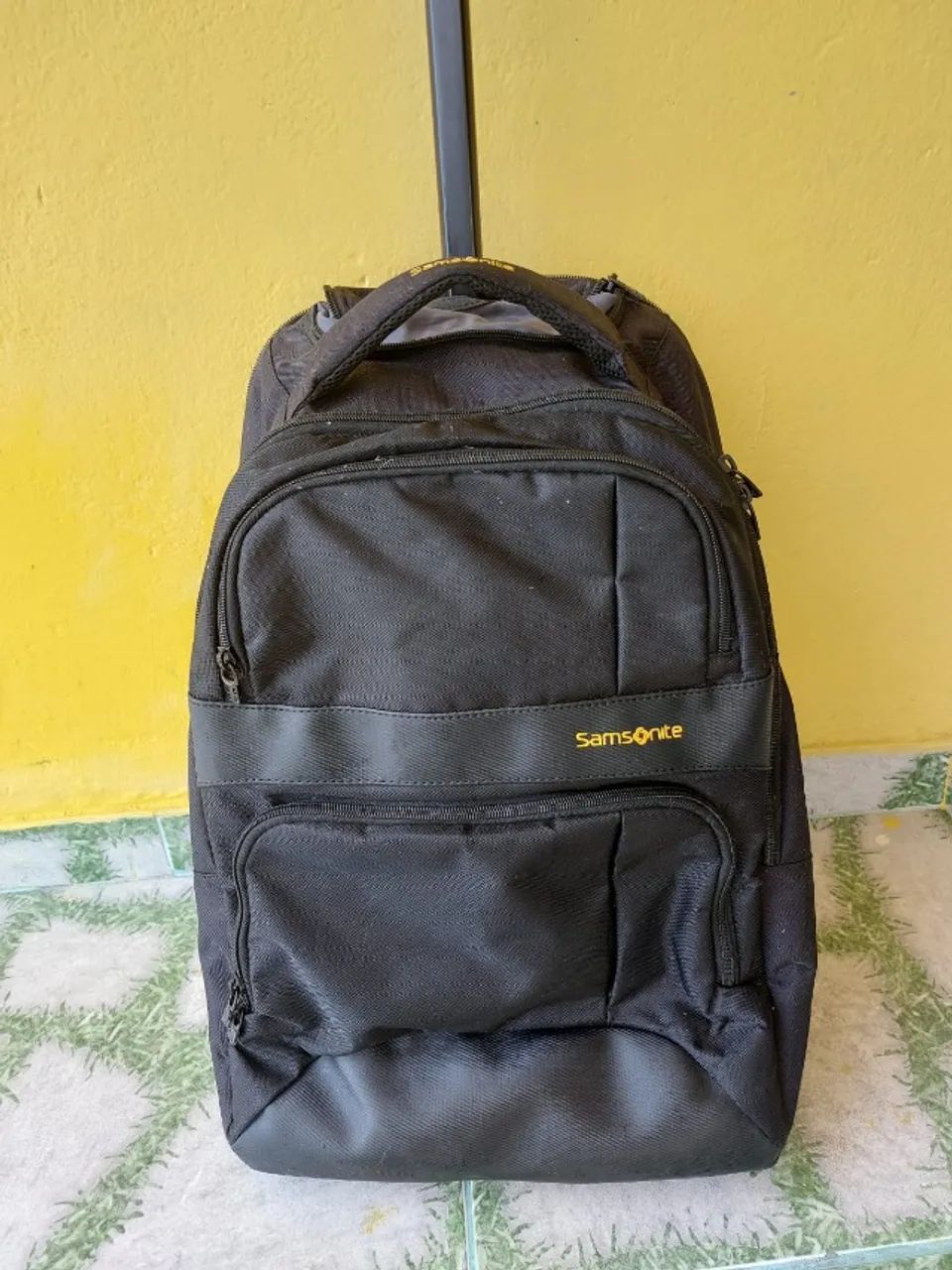 Mochila Samsonite de rodinhas preta - Foto 3