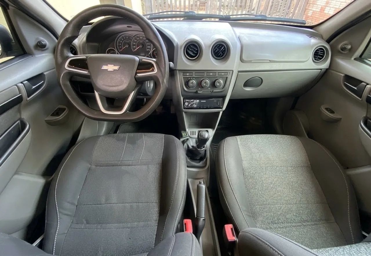 Vendo Prisma LT 1.4 2012 - Foto 3