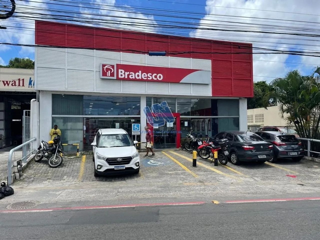 Excelente Imóvel Comercial com 650,00 m²na Avenida Barros Reis