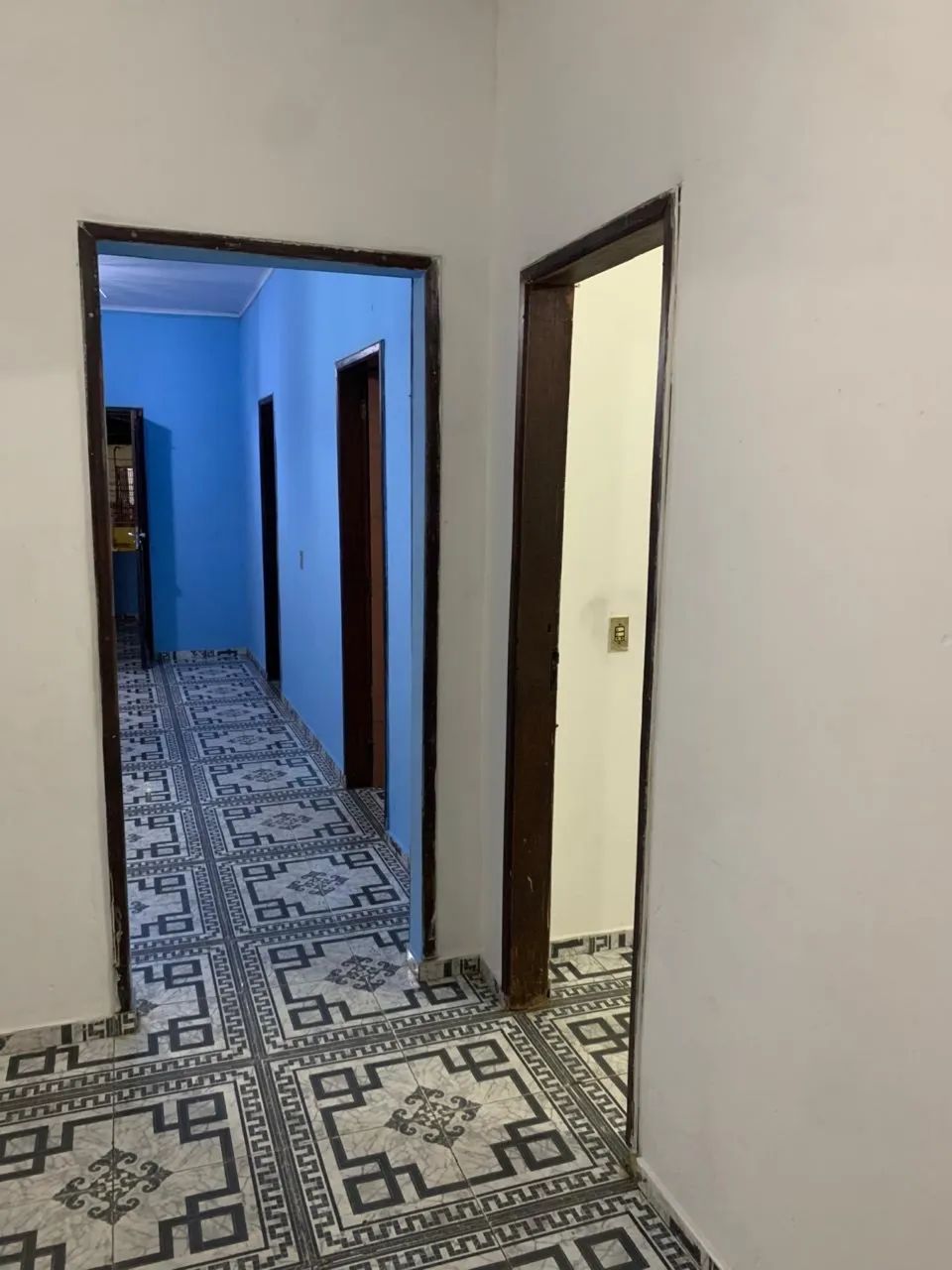 Alugo casana avenida principal da cidade olímpica 
