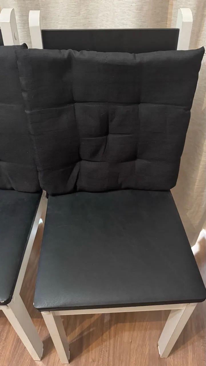 Mesa com 4 cadeiras  - Foto 5