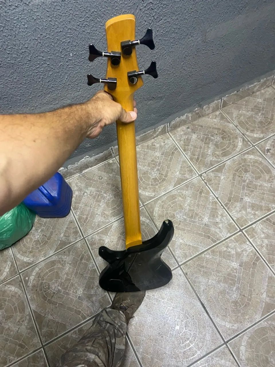 Baixo  - Foto 3