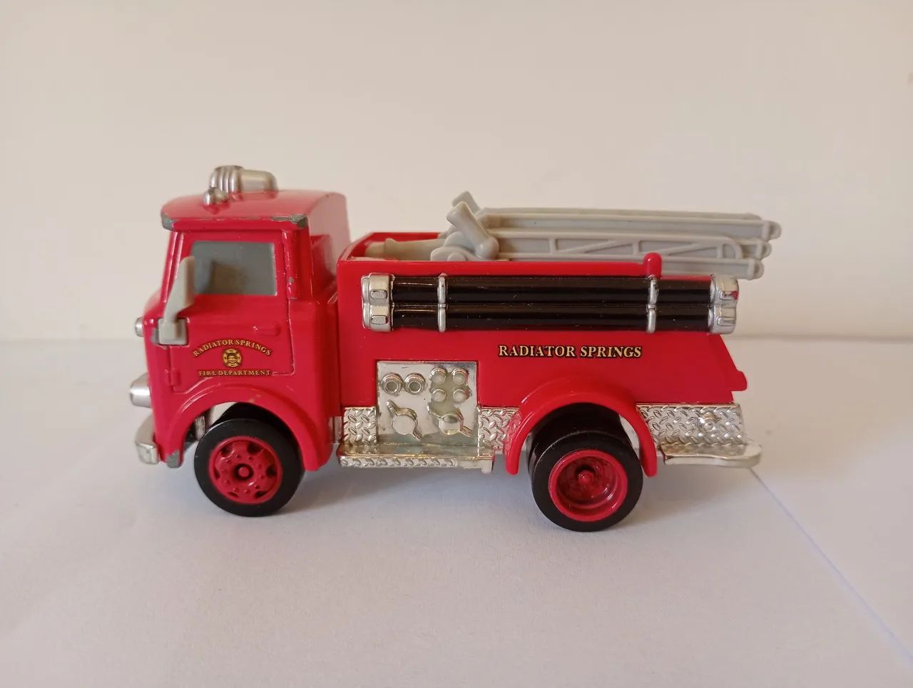 Mattel Disney Pixar - Miniatura Caminhão Ruivo Red  - Foto 2