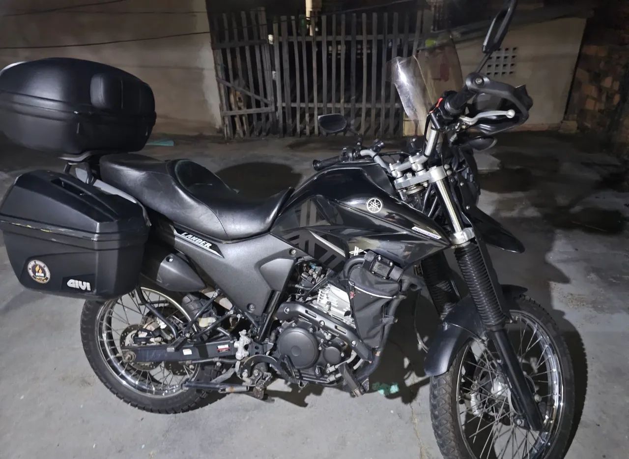 Vende se XTZ  Lander 250