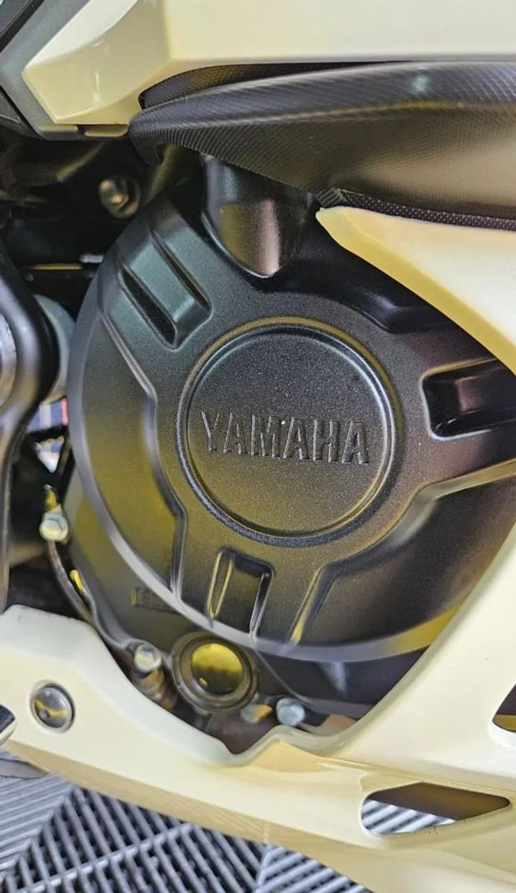 YAMAHA R3 - Foto 5