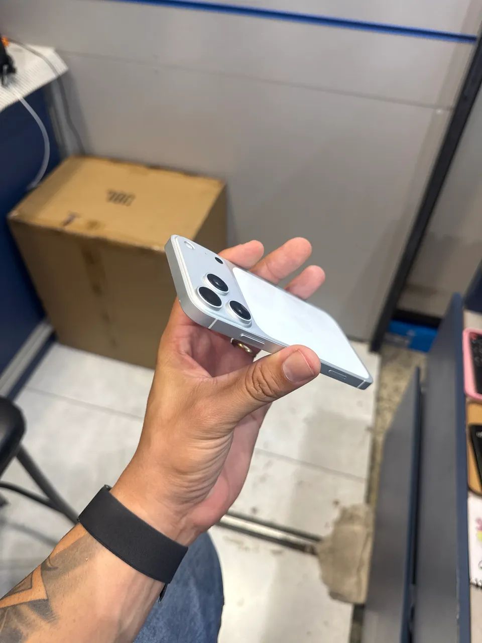 iPhone Xr 128gb sabor 17 Pro - Foto 4