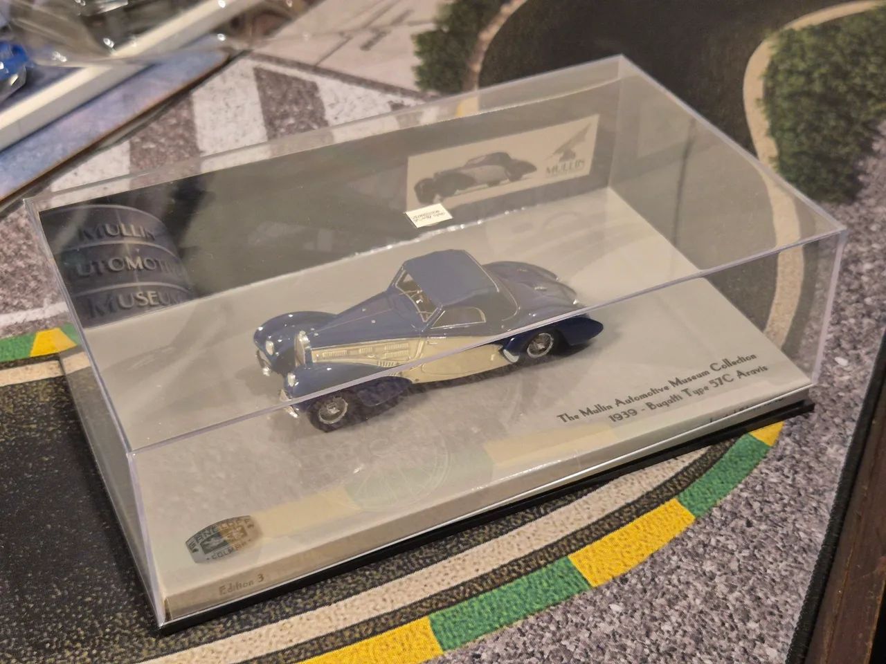 Miniatura 1:43 Bugatti Type 57C Arábia Mullin Automotive Museum - Foto 5