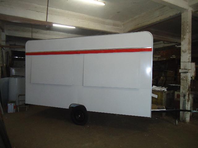 Trailer para lanche 4,00mt por 2,00mt com balcão seco