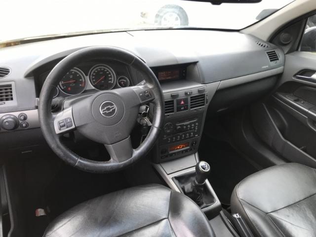 CHEVROLET VECTRA HATCH GT-X 2.0 8V(FLEXPOWER). - Foto 6