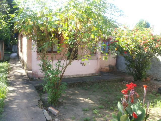 Terreno em itacoatiara com duas casas no centro - Foto 5