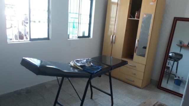 Vende, R$ 300.000,00, excelente casa na av. principal da folha 23 com kitnet no fundo - Foto 8