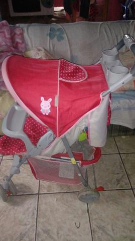 Vendo este. carrinho em bom estado