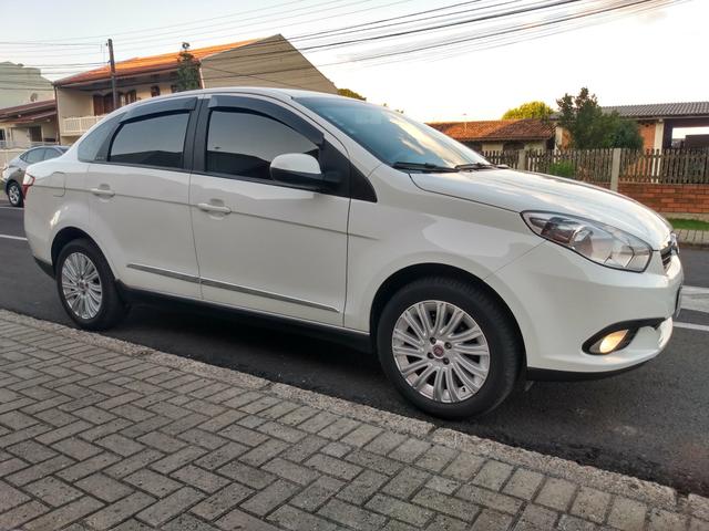Grand Siena essence 1.6 16V completo
