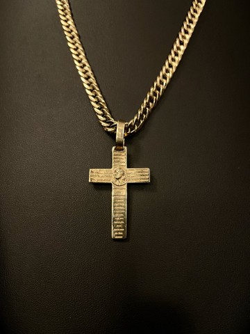 Pingente em ouro 18k 18 gramas