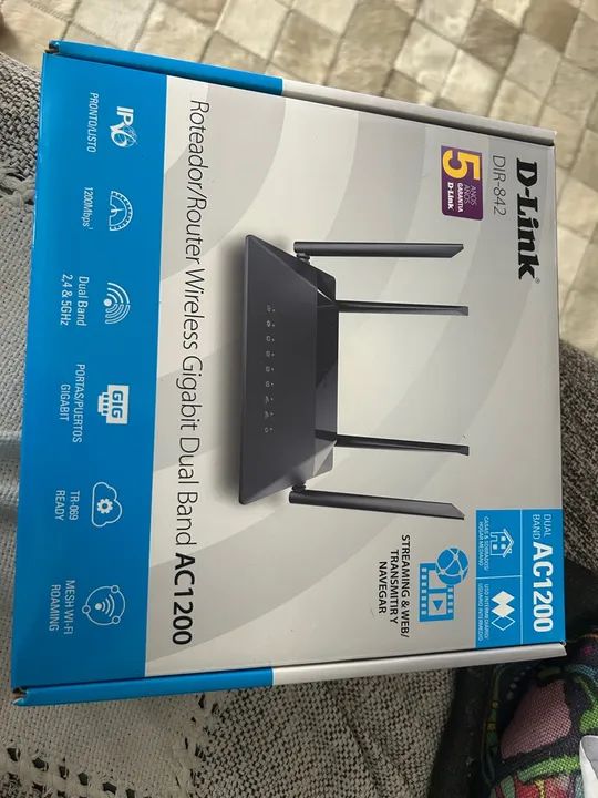 Roteador D-Link DIR-842 AC1200 Gigabit Wi-Fi Router