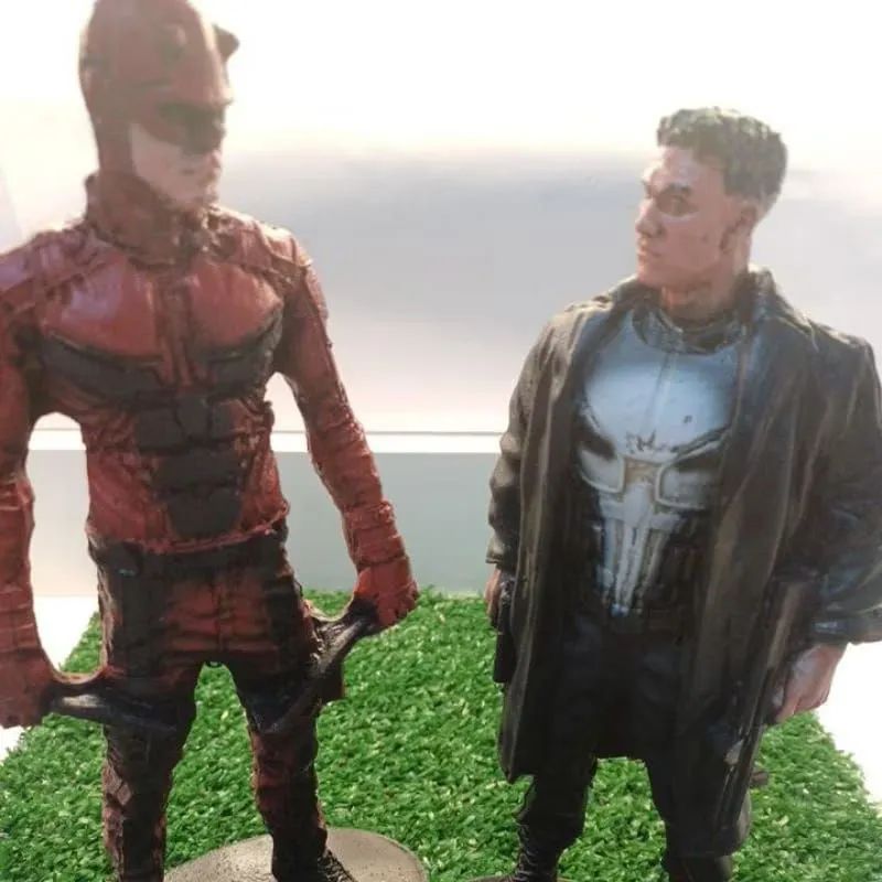 Boneco Daredevil e Punisher - Colecionáveis Resina 22cm